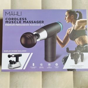 Brand New 💝🌻Mahli Cordless Massager 4 interchangeable heads